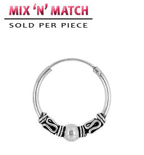 Hopeinen Bali korvarengas