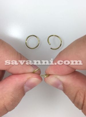 0.8mm Slim Gold Colored Piercingring Fixed Ball